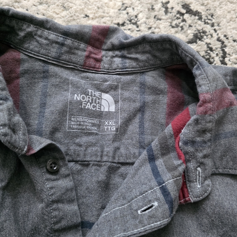 The North Face Plaid Button Up Flannel Cotton Shirt Mens XXL Gray Red - Picture 2 of 8